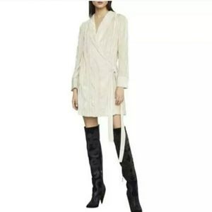 BCBGMAXAZRIA ROBE WRAP DRESS